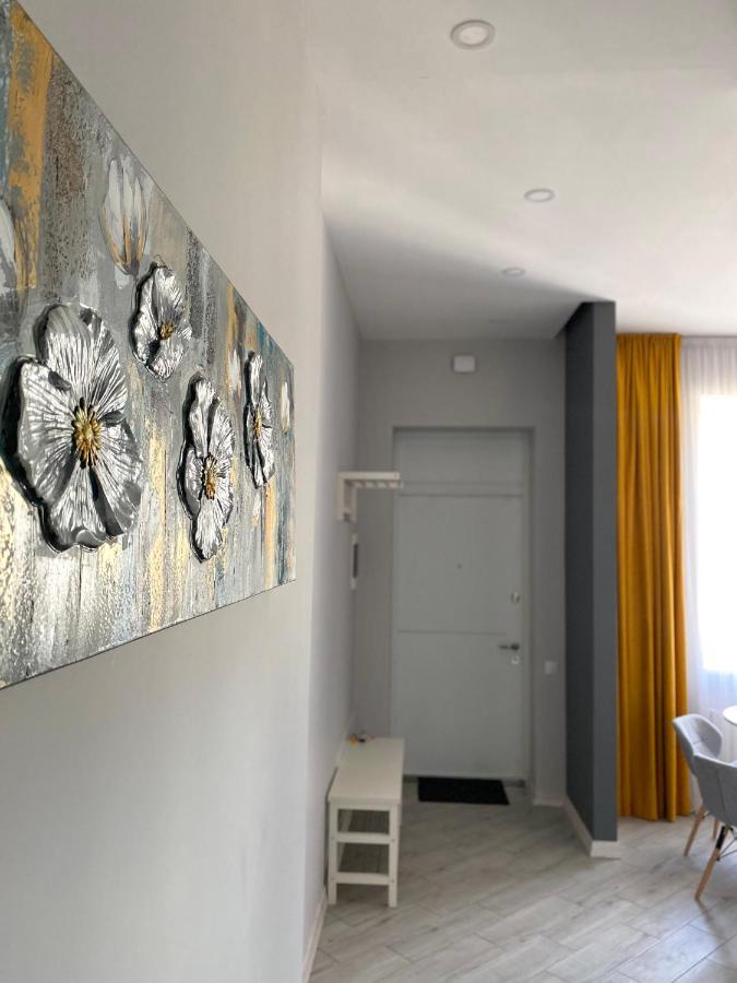 Serbska Apartment Lviv Eksteriør billede