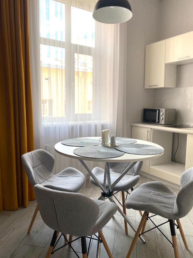 Serbska Apartment Lviv Eksteriør billede